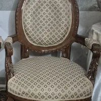 مبل ۹ نفره منبت چوب گردو|مبلمان خانگی و میز عسلی|قم, باجک سه|دیوار