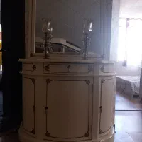 کنسول وآینه وشمعدون