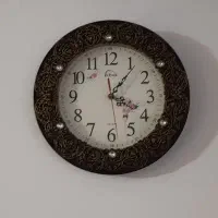 ساعت دیواری