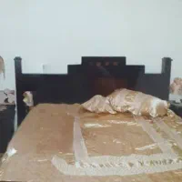 سرویس کامل تخت ومیز..|تخت و سرویس خواب|شهرضا, |دیوار