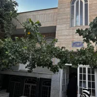 فروش فوری فوری منزل واقع در خیابان جوادالائمه|فروش خانه و ویلا|قم, باغ شریفی|دیوار
