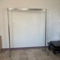 کمد و رگال لباس و جا کفشی و میز و ۴تا گل میز