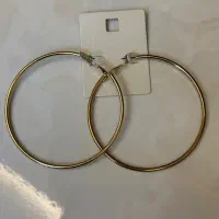 گوشواره زیبا|بدلیجات|نیشابور, بلوار گلها|دیوار