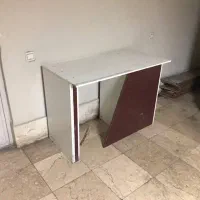 میز تحریر و اداری