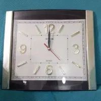 ساعت دیواری