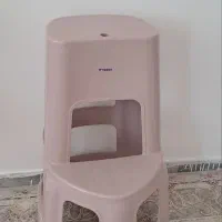 چهارپایه پلاستیکی