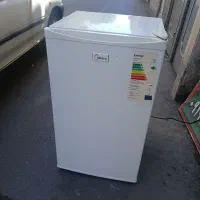 یخچال فریزر۵فوت مدیا ۱سال کار کوچک هتلی مینی اداری
