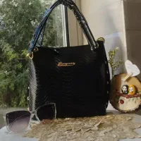 کیفهای زنانه و مدرسه زیر قیمت مستقیم از تولیدی|کیف، کفش، کمربند|نجف‌آباد, شهدای غربی|دیوار