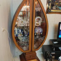 بوفه دکوری، تمام چوبی با نورپردازی داخلی