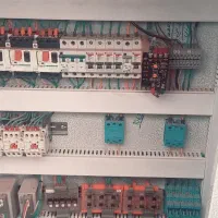 دستگاه بسته بندی ۴توزین حبوبات و خشکبار
