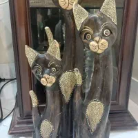 سه عدد مجسمه چوبی گربه