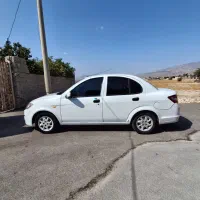 ساینا ۹۸ کارمندی