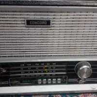 رادیو لوستالژی با برق وباطری بکشه ای کار میکنه