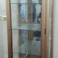 میز ناهار خوری و ویترین