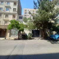 300 متر بنای مستغلات