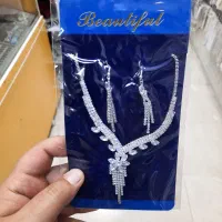 نیم ست مجلسی نگین دار در طرح های مختلف بدلیجات|بدلیجات|قم, ارم|دیوار