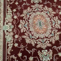 فرش قرمز