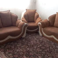 یک دست مبل هفت نفره کار کرده احتیاج به کمی تعمیر