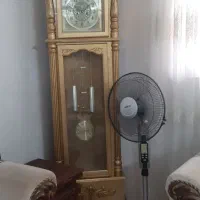 ساعت چوبی ایستاده