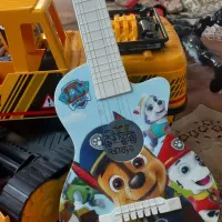 جرثقیل و گیتار