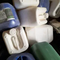 بیست لیتری|ظروف نگهدارنده، پلاستیکی، یک‌بارمصرف|تویسرکان, |دیوار