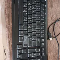 کیبورد فارسی‌. و، لاتین