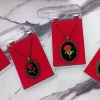 پلاک گلدوزی شده