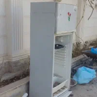 یخچال سالم فقط دربش جدا شده