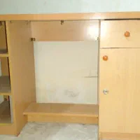 میز کامپیوتر بزرگ