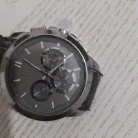 ساعت بسیار قشنگ و نماد دار