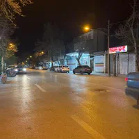 فروش مغازه تکمیل همراه یک واحد تک خواب بالا