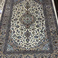 فرش دستباف زمینه کرم اردکان ۶ متری