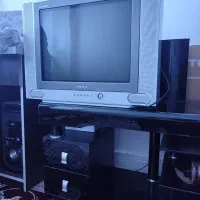 تلویزیون ۲۱اینچ سامسونگ به همراه میز تلویزیون|تلویزیون و پروژکتور|قدس, شهر‌قدس|دیوار