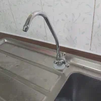 موکت،پرده،شیردستگاه آب شیرین کن،سیم آنتن و مهتابی