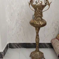 گلدان برنزی