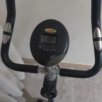 دوچرخه ثابت ورزشی|تجهیزات ورزشی|رشت, گلزاران|دیوار