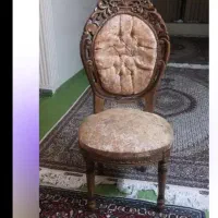 میز غذا خوری قدیمی با چوب گردو