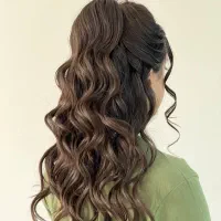 فردایم کوتاهی ناخن رنگ لایت مژه کفسابی پاکسازی|خدمات آرایشگری و زیبایی|اصفهان, هفتون|دیوار