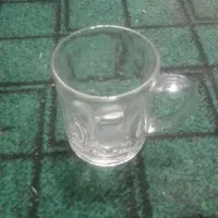 لیوان و پرنده ترقه نر