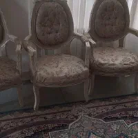 چهار عدد مبل فرهی دسته دار ودو عدد مهمان بدون دسته|مبلمان خانگی و میز عسلی|محمدیه-قزوین, |دیوار