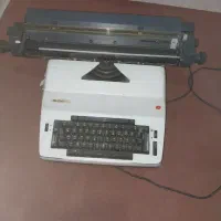 ماشین تایپ برقی