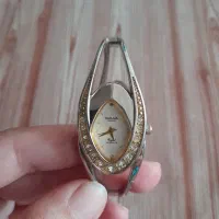 ی ساعت نو ،تمیز