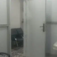 به یک کار گر جوان جهت پخش تراکت