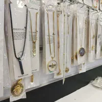 فروشنده بدلیجات