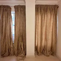۳ عدد پرده‌ی طلایی
