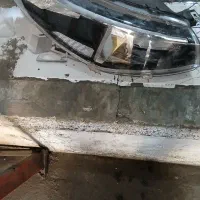 چراغ جلو تارا سمت راست