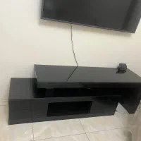 میز تلویزیون در حد نو