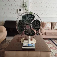 پنکه قدیمی توشیبا پره فلزی|پنکه و تصفیهکنندهٔ هوا|نجفآباد, امام خمینی|دیوار