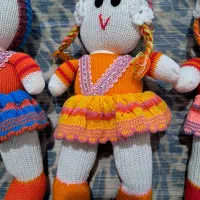 عروسک بافتنی|اسباب‌بازی بچه|کاشان, گریه|دیوار