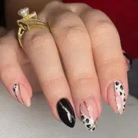 خدمات وآموزش کاشت ناخن و مژه و لیفت ابرواصلاح صورت|خدمات زیبایی و سلامت|اصفهان, مصلی|دیوار